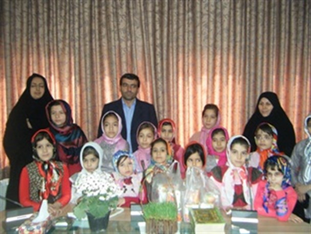 کودکان مرکز شبه خانواده شهید باهنر فیروزکوه در طرح آگاه سازی مبارزه با مواد مخدر