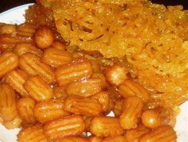 آموزش تهیه انواع زولبیا، بامیه و گوش فیل