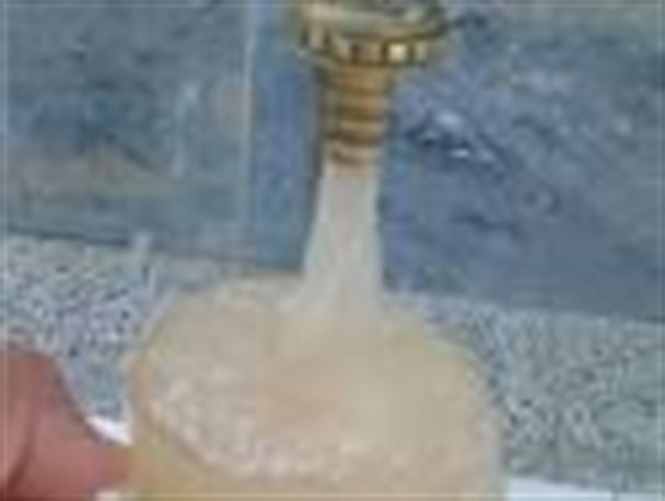 گِل‌آلود بودن و قطعی مکرر آب مردم لاله زار بردسیر را کلافه کرده است