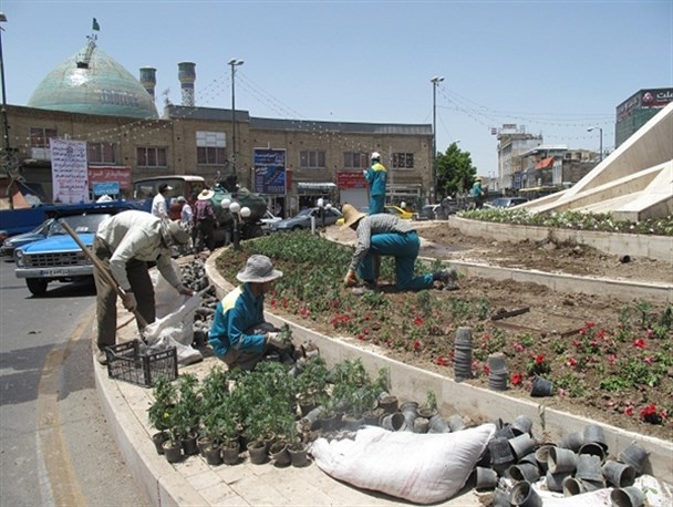 کاشت 67 هزار بوته گل در فضای سبز زنجان