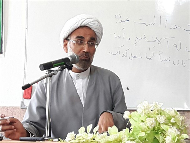 انفاق به فقیران در ماه رمضان روح اموات را شاد می کند