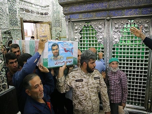 تشییع پیکر شهید مدافع حرم مهدی حیدری در حرم حضرت عبدالعظیم حسنی(ع)