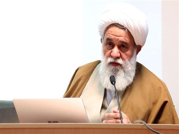 شهید چمران یک دانشگاهی عارف بود