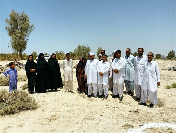 کلنگ احداث دو مدرسه  در سراوان به زمین زده شد+ تصاویر