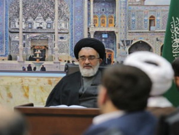 شهید چمران الگوی اساتید و دانشجویان است