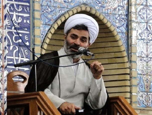 فضای مجازی رها شده است/همه باید گوش به فرمان رهبری باشیم