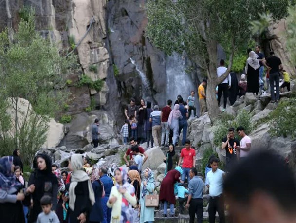 سلام مردم شهر همدان به کرونا!