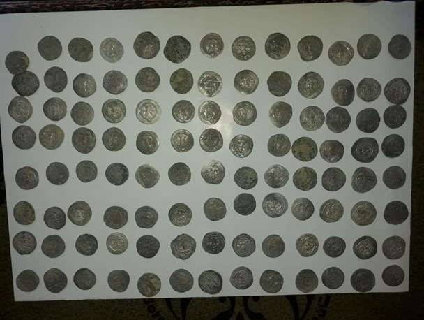 ۳۵۰ قطعه سکه تاریخی در اراک توقیف شد