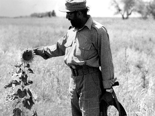 روایتی از زندگی و مبارزات شهید "مصطفی چمران"/ از رها کردن زندگی مرفه در غرب تا نبرد در لبنان و ایران+تصاویر