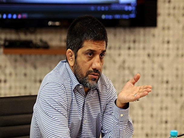 دبیر: مربیگری در کشتی عشق است