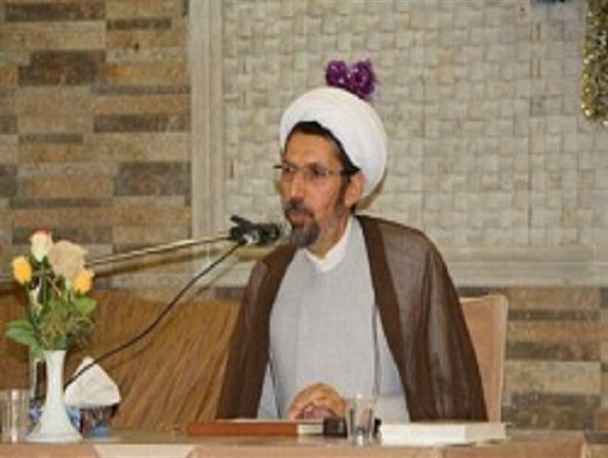 مسئول نمایندگی ولی فقیه سپاه قزوین از مساجد شهر اقبالیه بازدید کرد