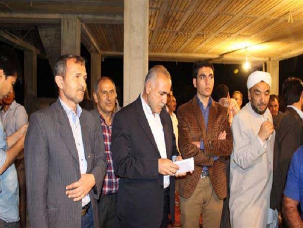 کاندیدایی که در زمین نماینده شرق گلستان بازی کرد