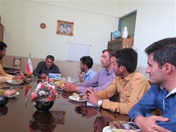 اداره ورزش و جوانان از خبرنگاران سمیرم تجلیل کرد