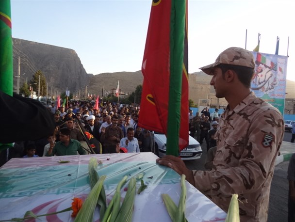 مراسم استقبال از پیکر 2 شهید گمنام دوران دفاع مقدس در بخش دینور+تصاویر