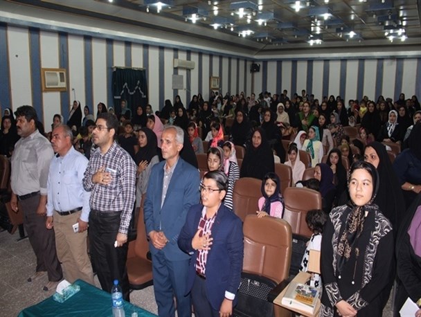 برگزاری آیین پایانی فعالیت های تابستانی در کانون حدیث اهرم + تصاویر