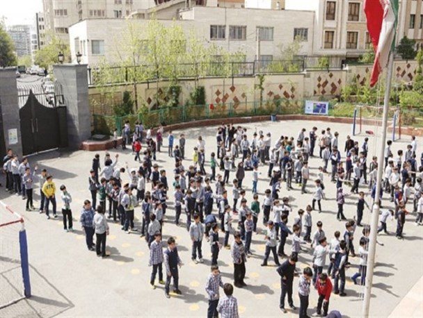 ۴۹ درصد مدارس البرز دو نوبته هستند