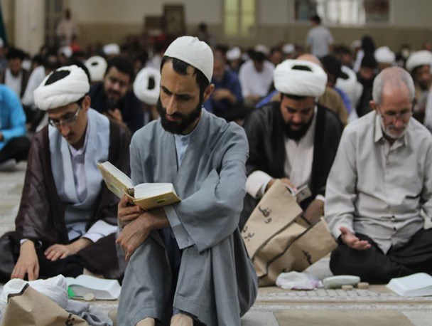 برگزاری دعای عرفه در پردیسان به روایت تصویر