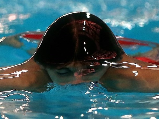 مسابقه تایم ترایل شنا جوانان و بزرگسالان به تعویق افتاد