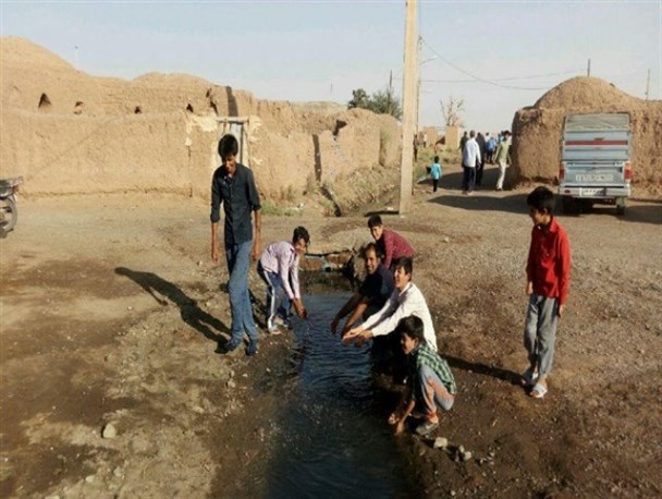 فعالیت نهاد پیشرفت و آبادانی در ۴ حوزه محرومیت‌زدایی استمرار دارد/ لایروبی و احیای ۱۵ قنات در رشتخوار