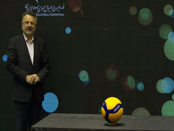 داورزنی: انتقادات موسوی؟ همه آزادند حرف بزنند/ خط خوردن بابت یک انتقاد 100 درصد اشتباه است