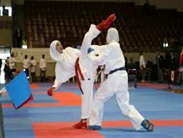 رقابت های بانوان کاراته کار در اسفراین