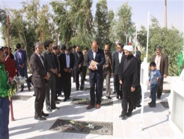 بهلولی رییس دانشگاه زابل شد/ تجدید میثاق با شهدا در اولین روز کاری+ تصاویر