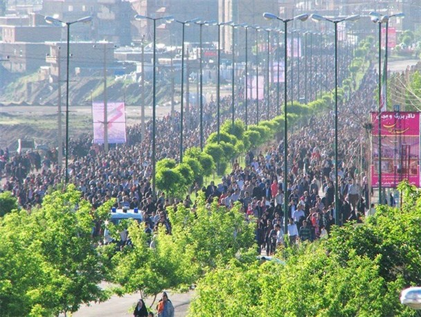همایش بزرگ پیاده‌روی خانوادگی در همدان
