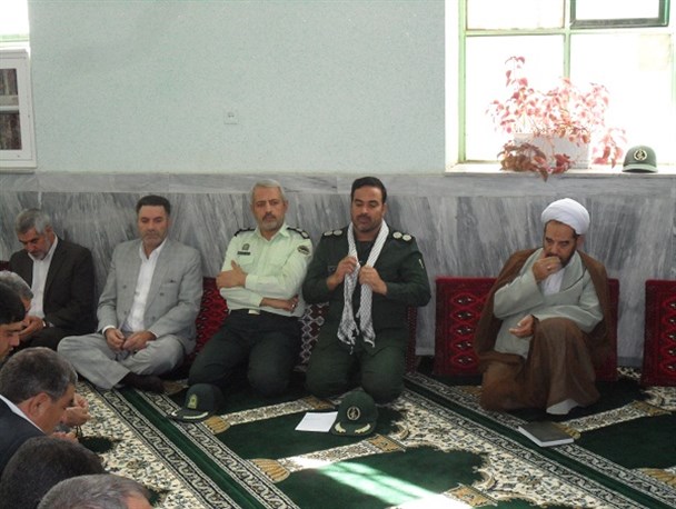 دیدار جمعی از مسئولان و بسیجیان با امام‌جمعه شهرستان نهاوند