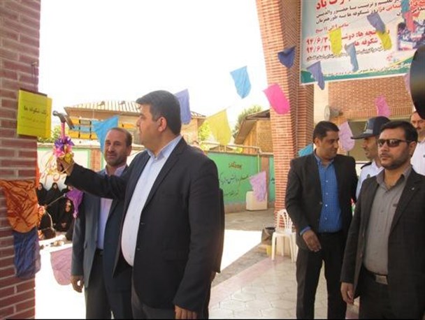 نواختن زنگ «شکوفه ها» در مدارس شهرستان رامیان+ تصاویر