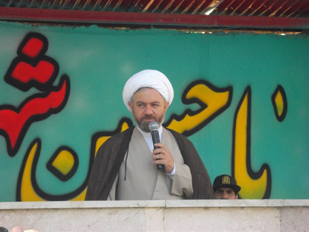 غفلت در مقابل استکبار، راه تسلط آقازاده های مفسد زندانی را باز می کند
