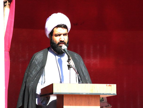 سودای نبرد نظامی توسط دشمنان جاهلانه است