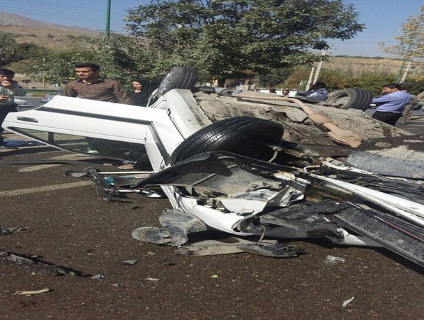 سرعت بالا باز هم حادثه آفرید/ تصادف دلخراش در بلوار ارم همدان+تصاویر