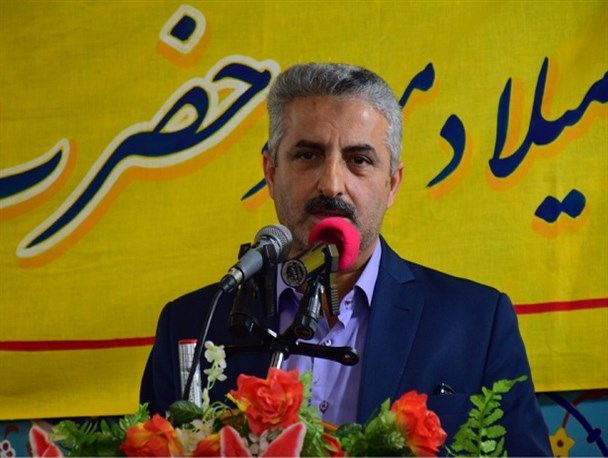تیغ تیز نظارت را بر روی حلقوم همه جایگاه ها دارم