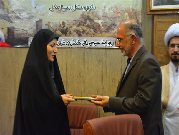 داستان بخشداری مرکزی سیاهکل خاتمه یافت/ میراعلمی بخشداری مرکزی را تصاحب کرد+گزارش تصویری