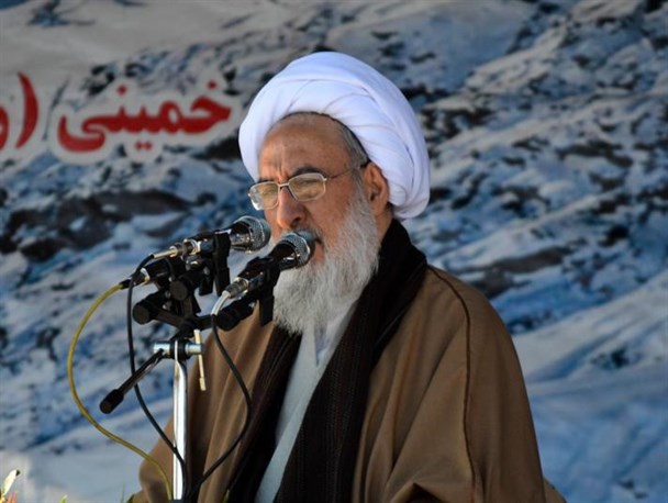 با این همه ناامنی در منطقه، کدام عقل سالمی از جمع آوری نیروهای مسلح سخن می‌گوید؟