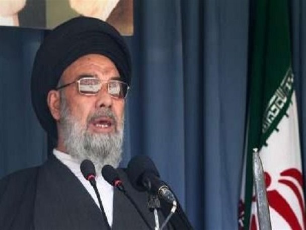 کسانی که مخالفت با اقتدار نظامی را زمزمه می کنند تاثیر این اقتدار بر انتقال ارزش ها به نسل جوان را نمی فهمند