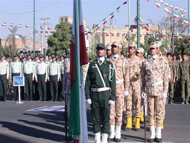 صبحگاه مشترک نیروهای مسلح مستقر در دلیجان برگزار شد