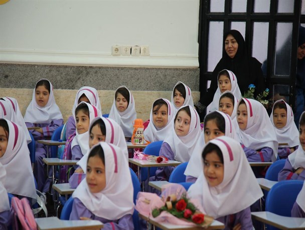مراسم روز شکوفه ها در گرمسار