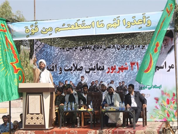 اقتدار نظامی ایران لرزه براندام دشمنان می اندازد/شیوخ عرب پای خود را از گلیمتان درازتر نکنید