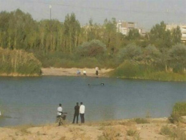 غرق شدن مرد55 ساله در زرینه رود میاندوآب و تلاش بی نتیجه برای یافتن وی + تصاویر