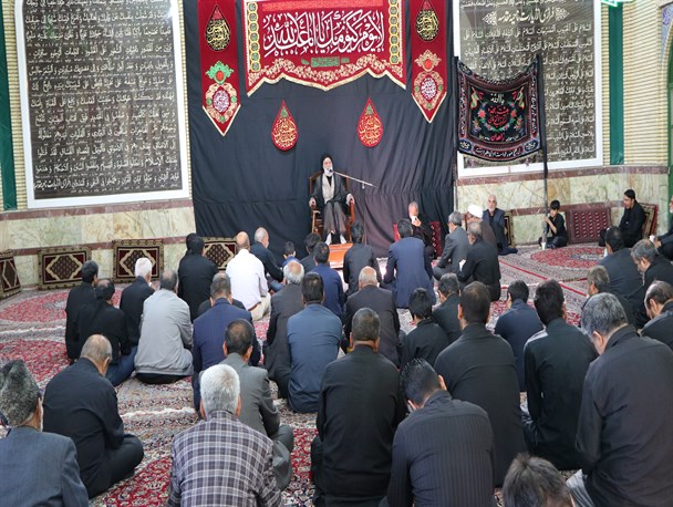 مراسم تشییع نمادین "پیکر شهدای کربلا" در زاهدان برگزار شد