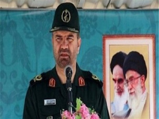 جمهوری اسلامی هیچ‌گاه فریب لبخند دشمن را نمی‌خورد