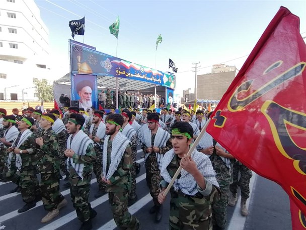 ایستادگی در برابر کفر مهم‌ترین پیام هفته دفاع مقدس است/ با وحدت ملی بر تمام توطئه‌های دشمنان پیروز می‌شویم