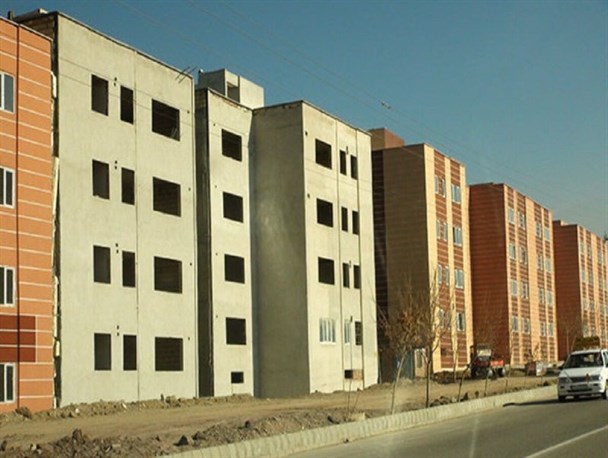 عملیات احداث ۱۲ واحد مسکونی مددجویان بهزیستی در ایوان کلید خورد