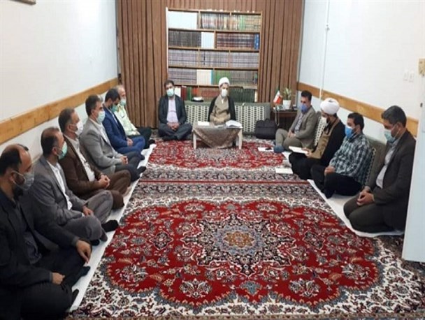 مسئولان ادارات برای مشکلات راهکار ارائه دهند/ تهیه کتاب فریدونکنار و برگزاری نخستین یادواره شهدا هنرمند